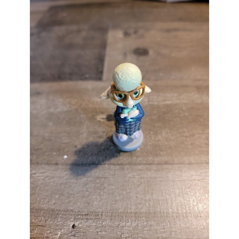 Zootopia Bellwether lamb Disney‎ toy figure